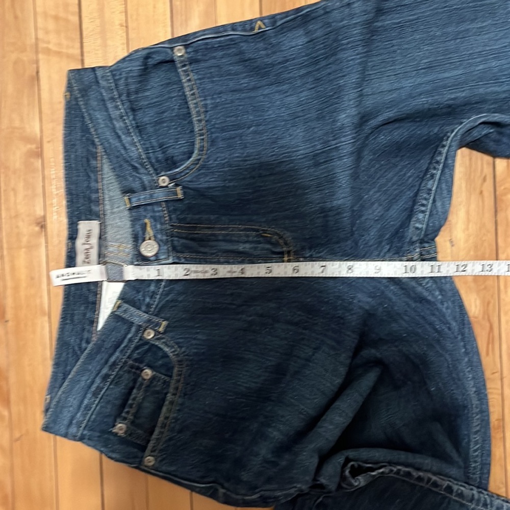 Zena Jeans - Picture 11 of 12